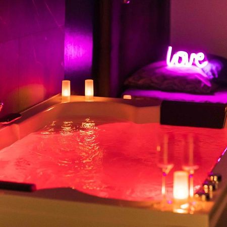 * Spa & Detente # Suite Privee # Tours # Netflix * מראה חיצוני תמונה