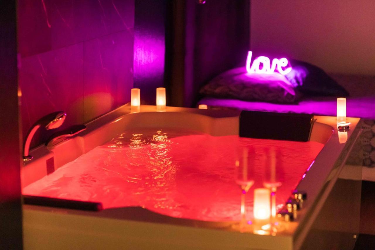 * Spa & Detente # Suite Privee # Tours # Netflix * מראה חיצוני תמונה